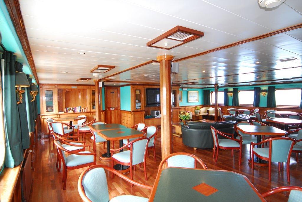 Crucero Ruta Exploradores Kaweskar: Skorpios III