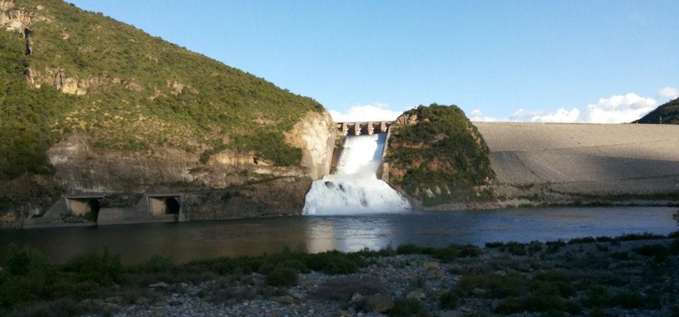 Colbun Dam