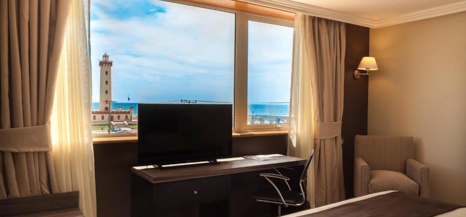Twin Room with Partial Sea View