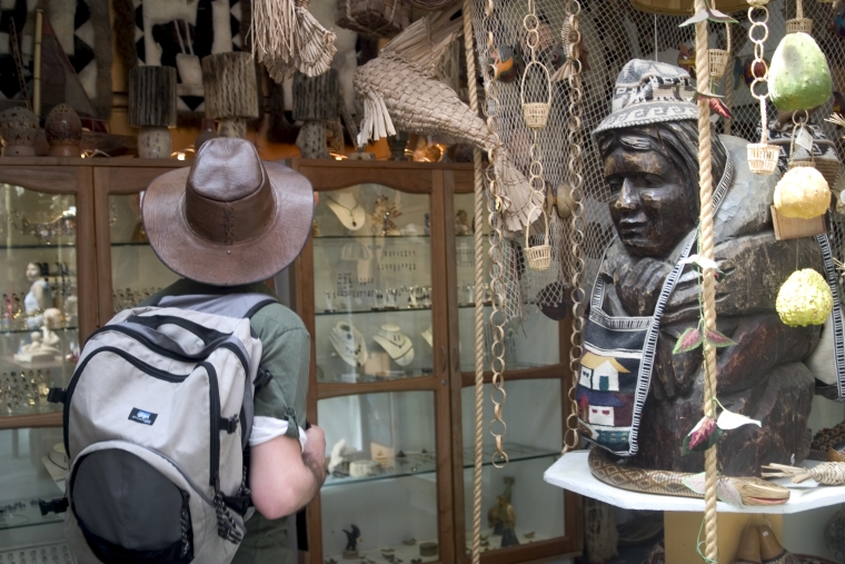 Santiago - Isla Negra - Viña Undurraga