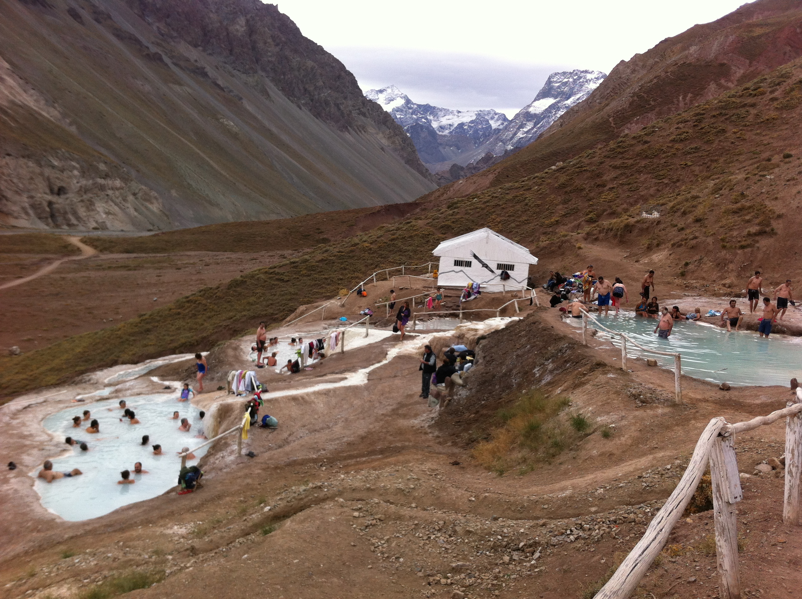 Aguas Termales Baños Colina - Volcán y Termas